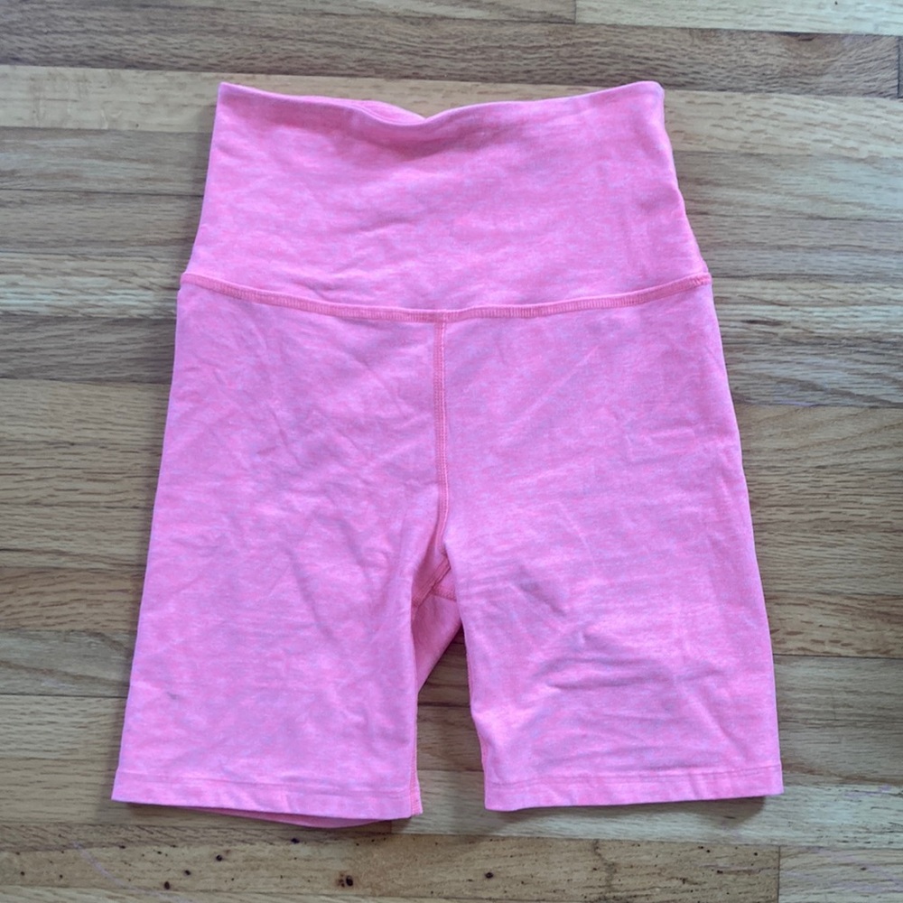 Beyond Yoga Pink Spacedye 7” Bike Shorts